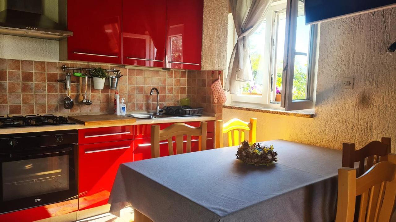 Apartman Kos Rosini Ngoại thất bức ảnh